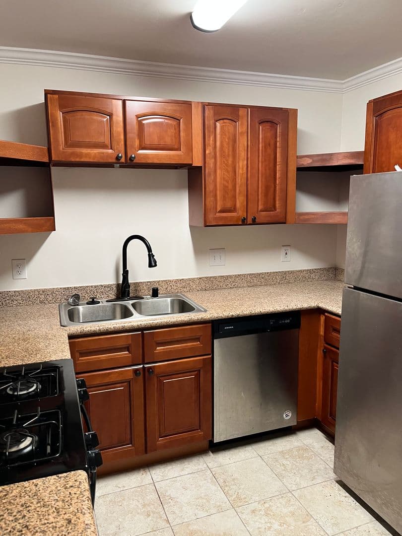 San Diego Apartment: 3175 Cauby St