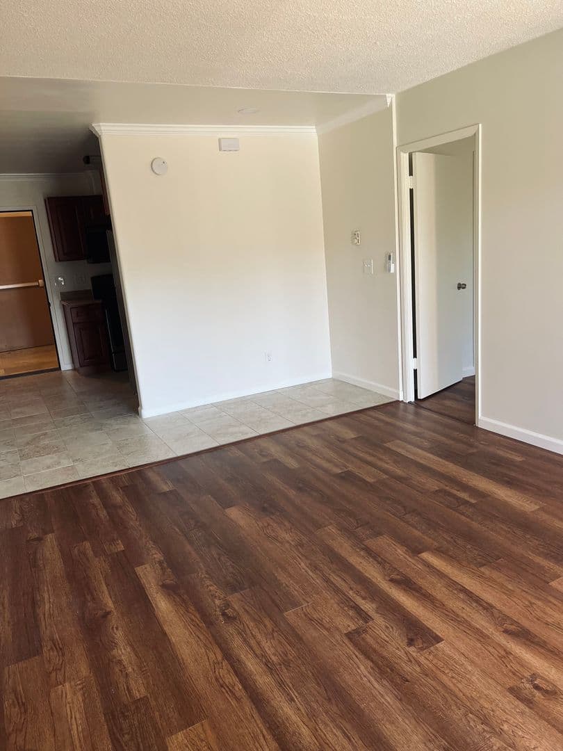 San Diego Apartment: 3175 Cauby St