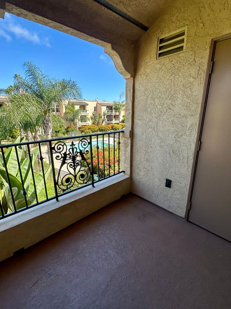 San Diego Apartment: 3175 Cauby St