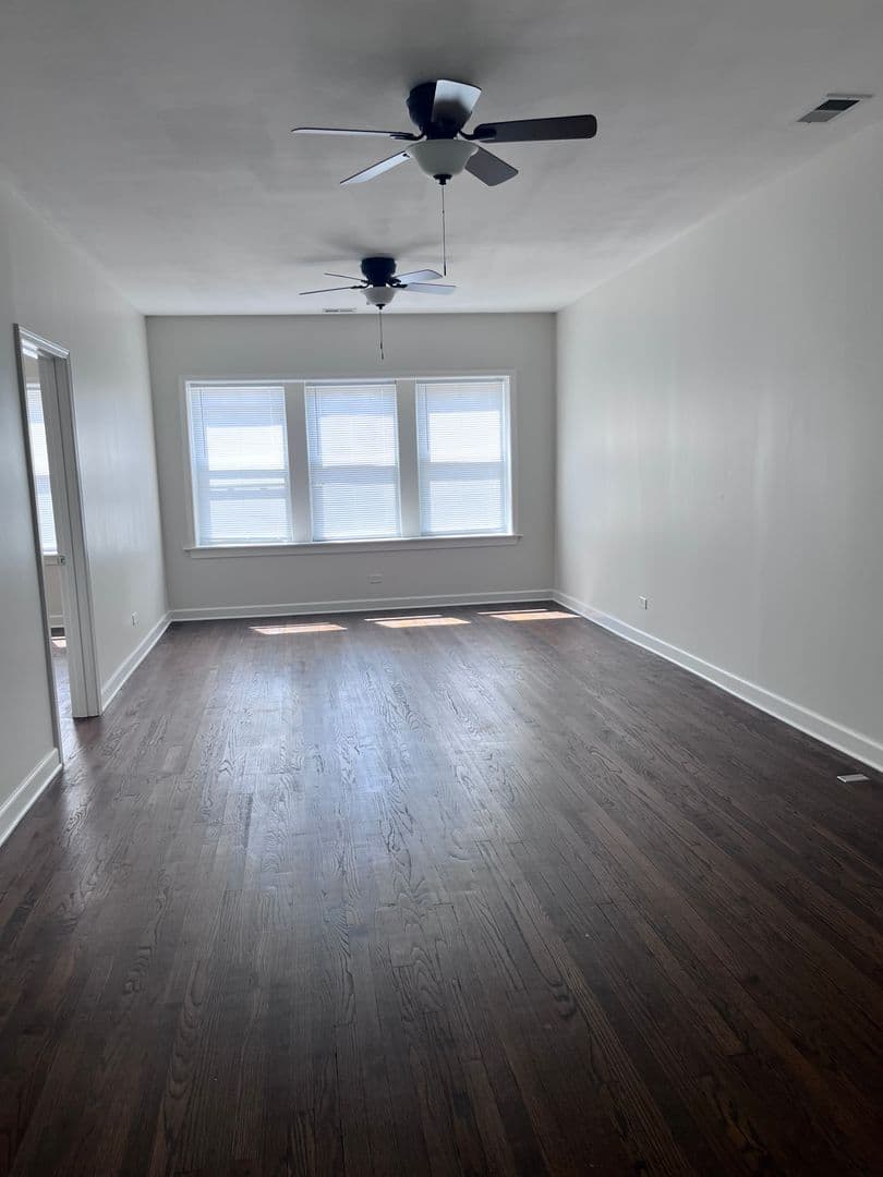 Chicago Apartment: 5026-32 W. Madison St