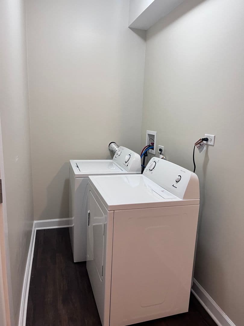 Chicago Apartment: 5026-32 W. Madison St