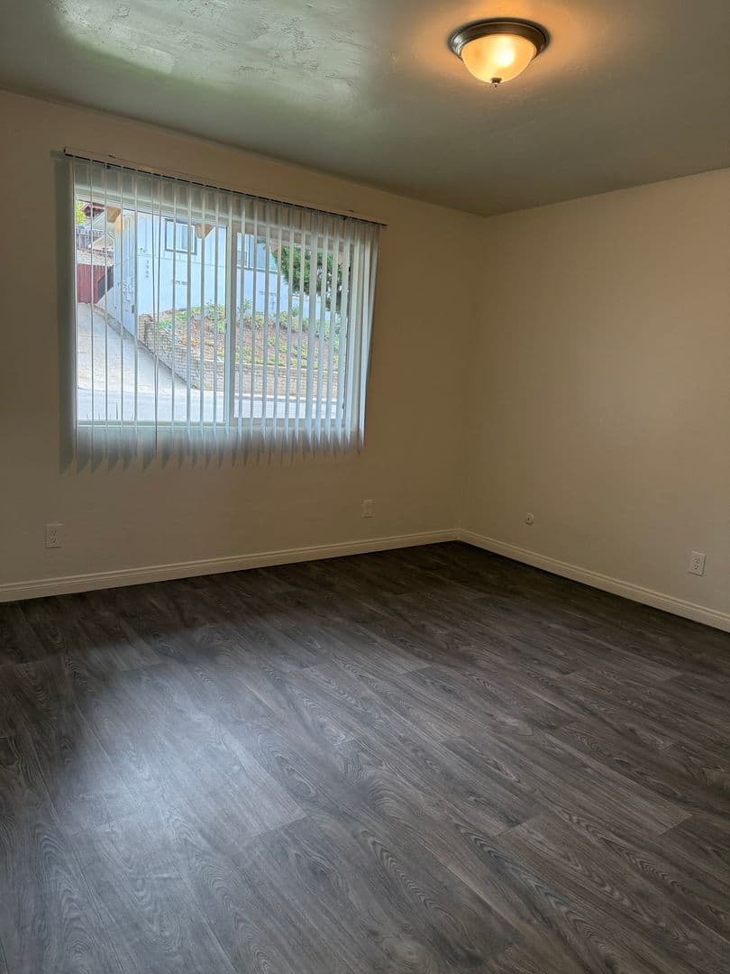 La Mesa Apartment: 7482 Mohawk Street