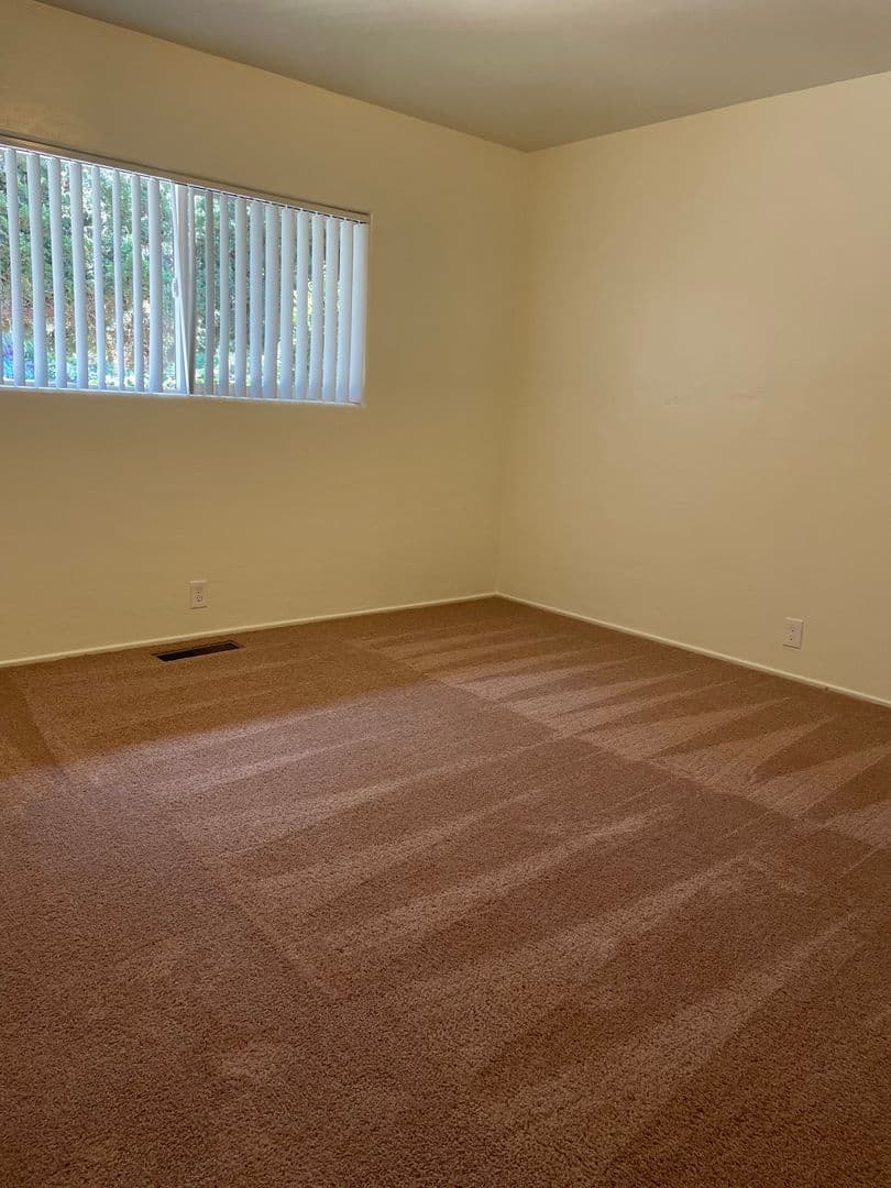 La Mesa Apartment: 7482 Mohawk Street