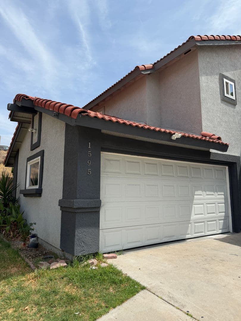 San Bernardino House: 1595 Sycamore Ln