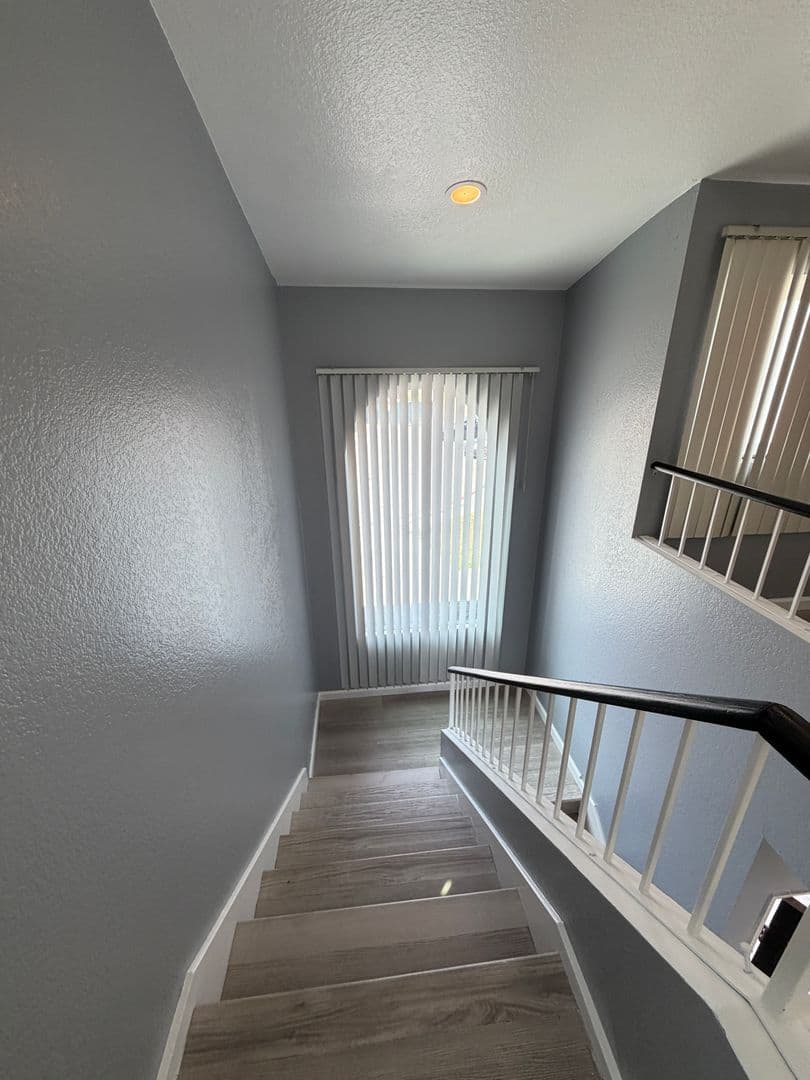 San Bernardino House: 1595 Sycamore Ln