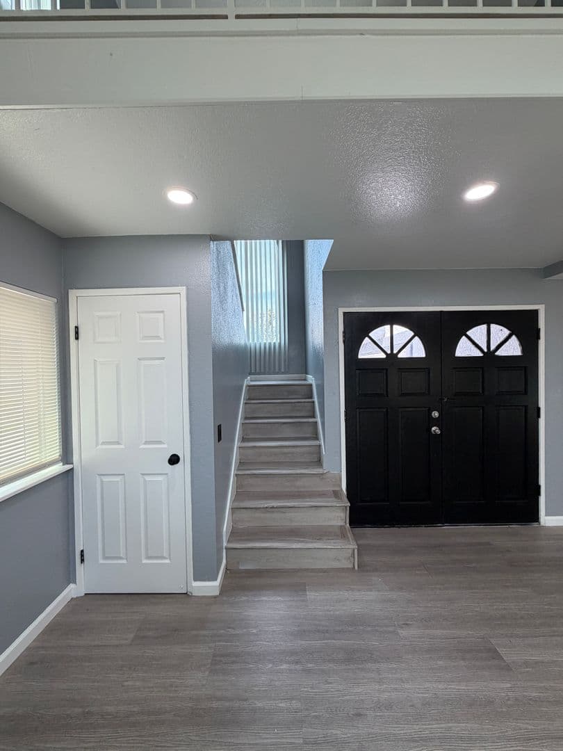 San Bernardino House: 1595 Sycamore Ln