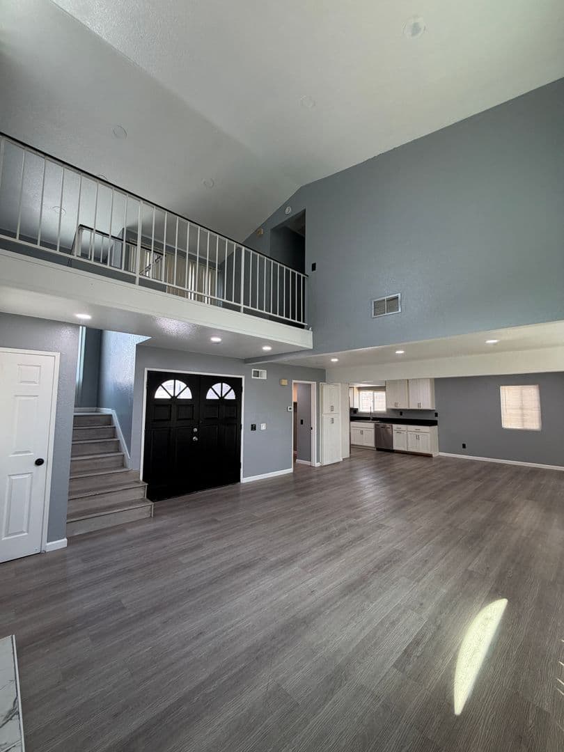 San Bernardino House: 1595 Sycamore Ln