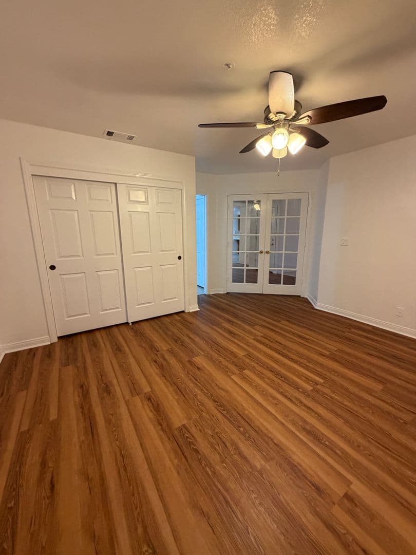 Victorville House: 18141 Country Glen Lane