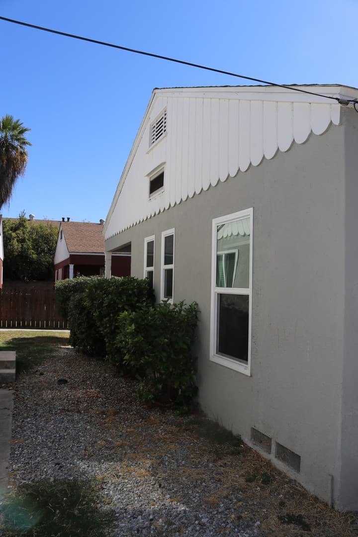 San Bernardino House: 271 West 14th Street