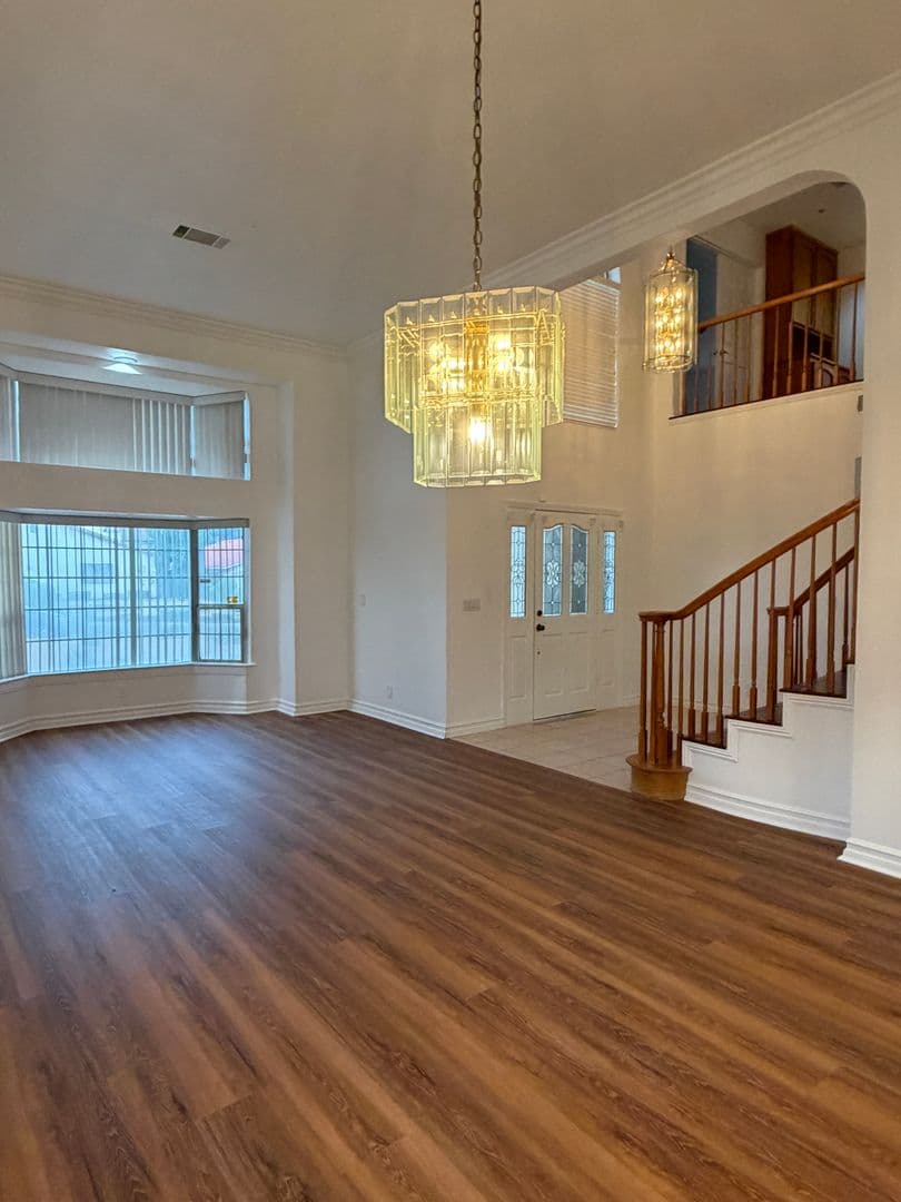 Victorville House: 18141 Country Glen Lane