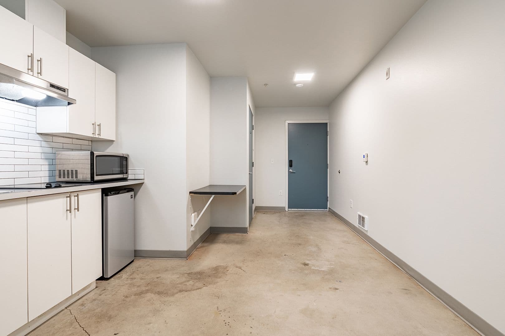 Seattle Apartment: 220 10th Ave