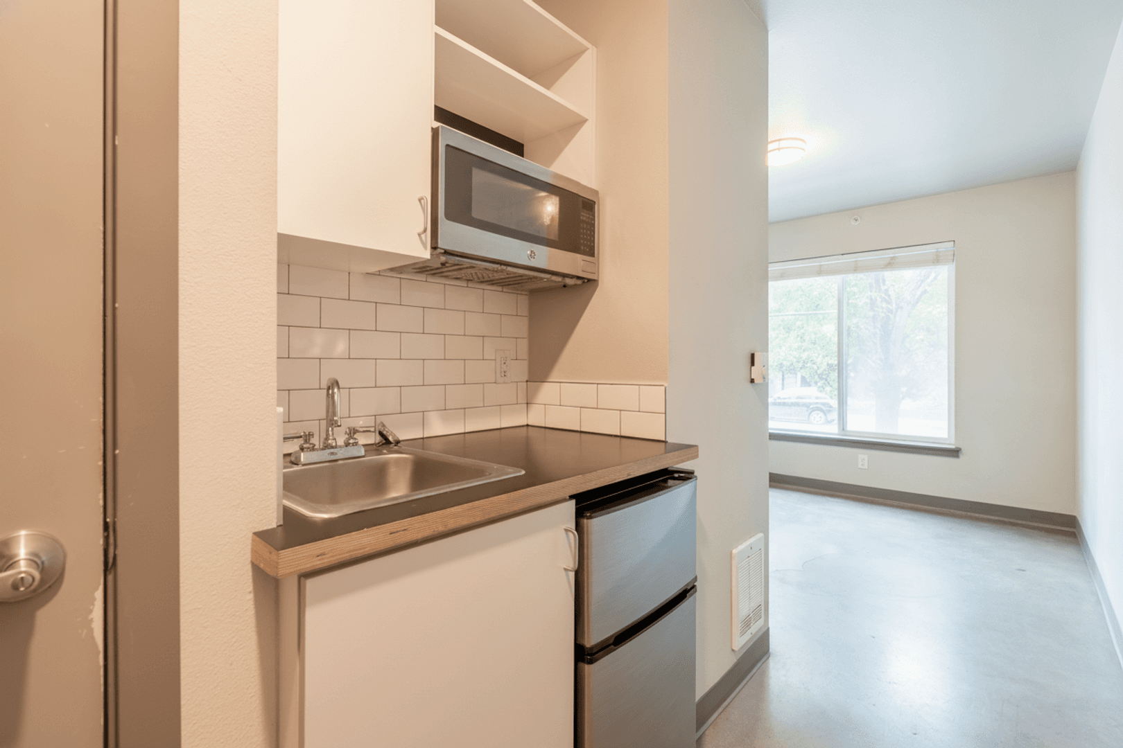 Seattle Apartment: 2820 Eastlake Ave E