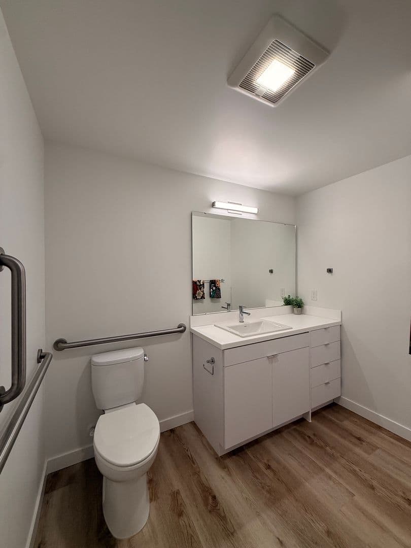 Seattle Apartment: 1323 E Union St