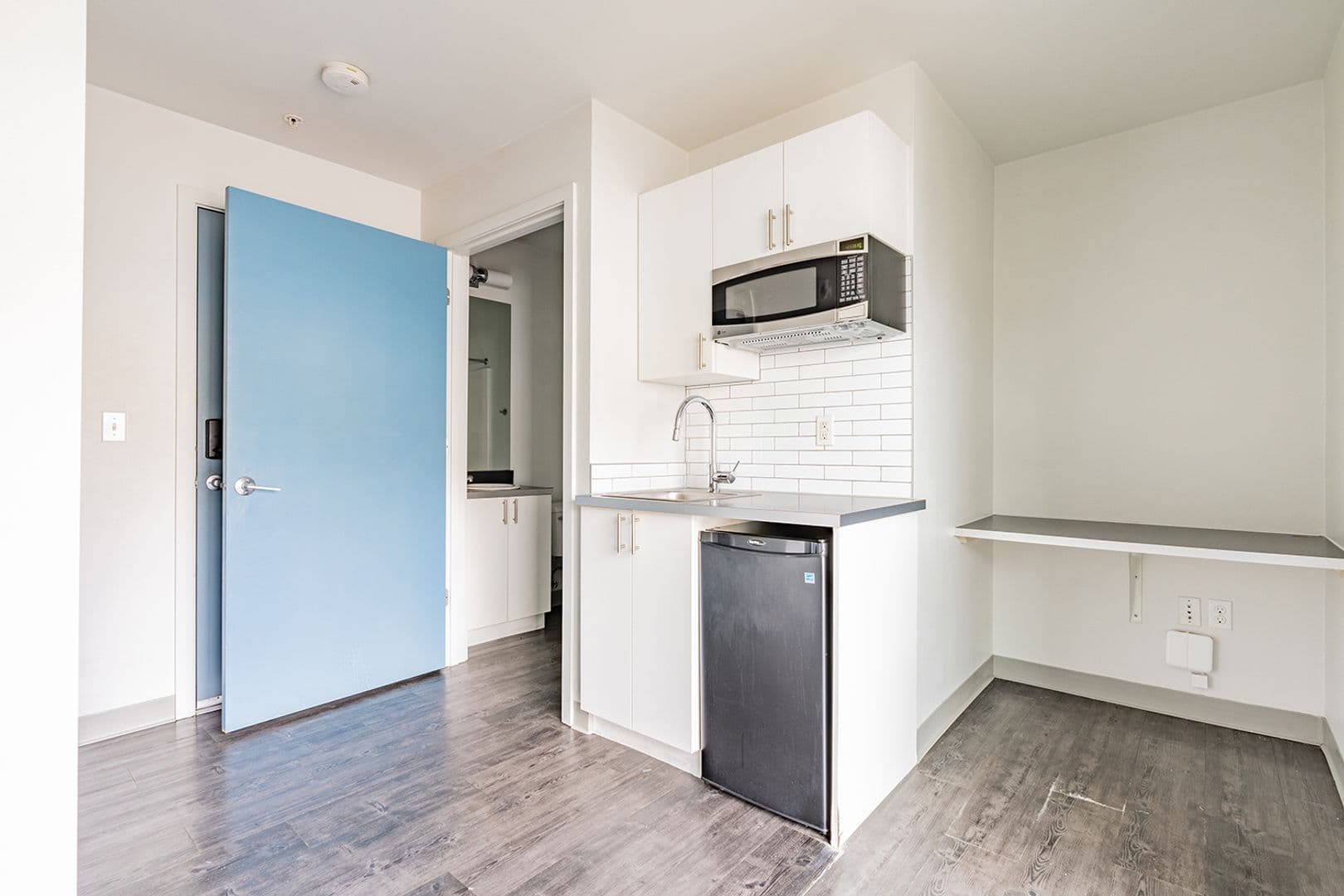Seattle Apartment: 220 10th Ave