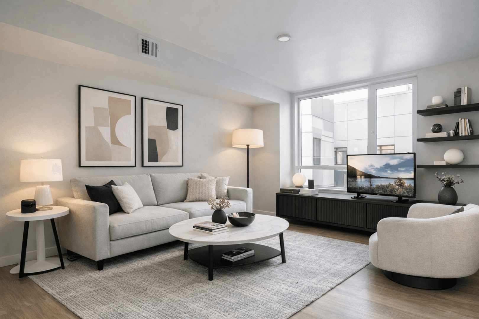 Bellevue Apartment: 290 106th Pl NE
