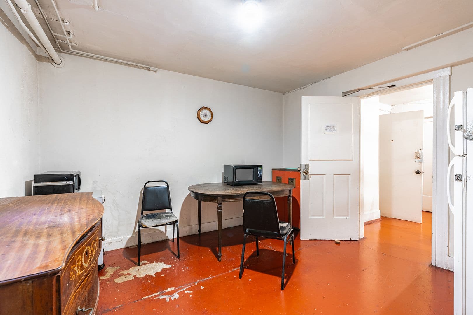 Seattle Apartment: 1625 E Madison St