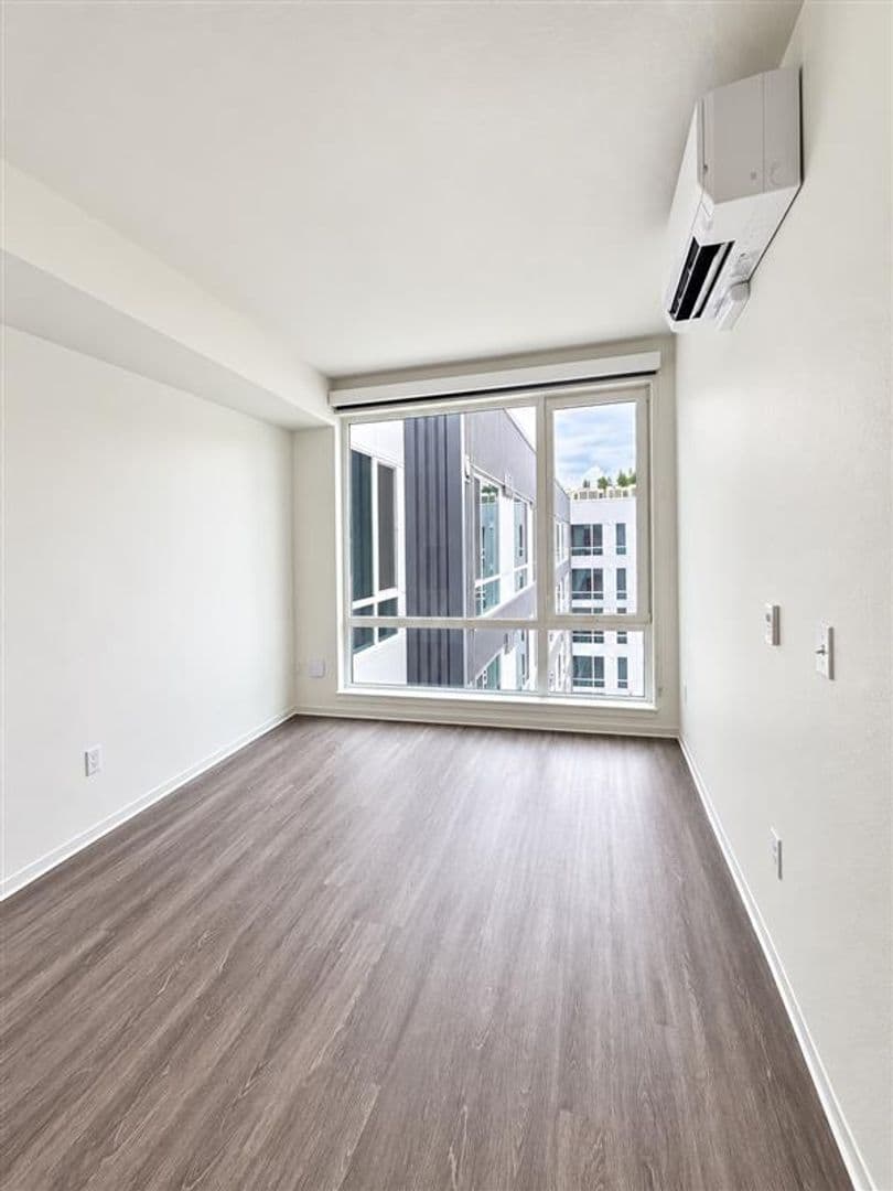 Spokane Apartment: 308 W 5th Ave