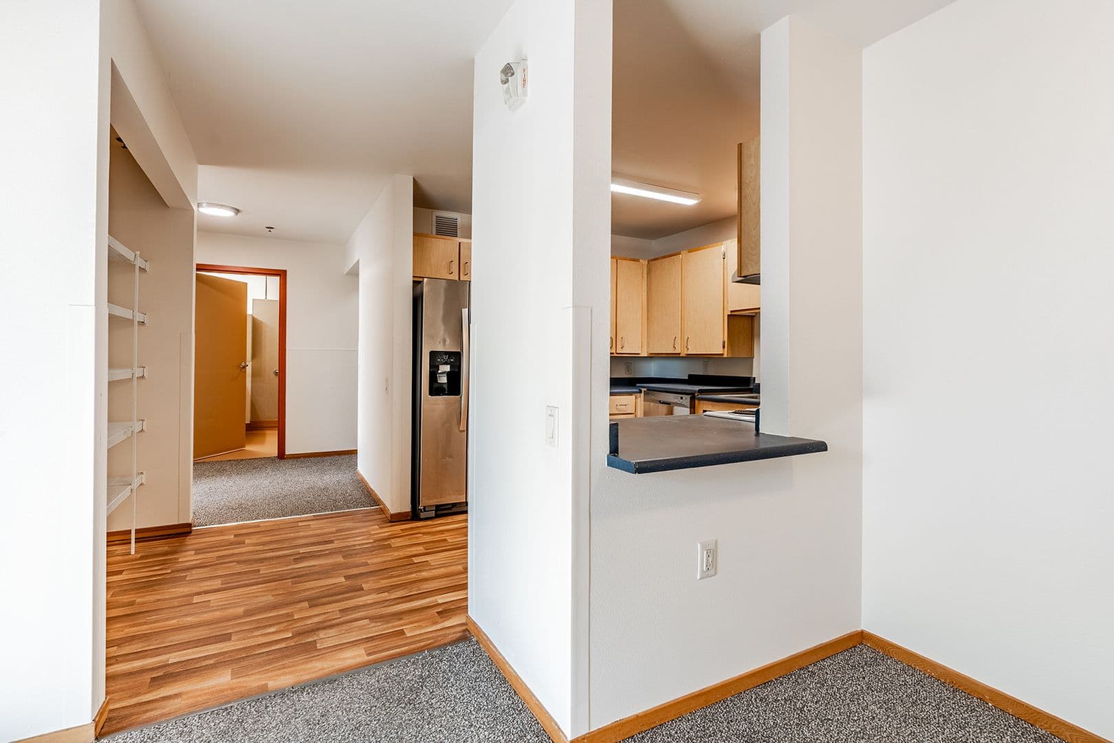 Portland Apartment: 36 NE 147th Ave