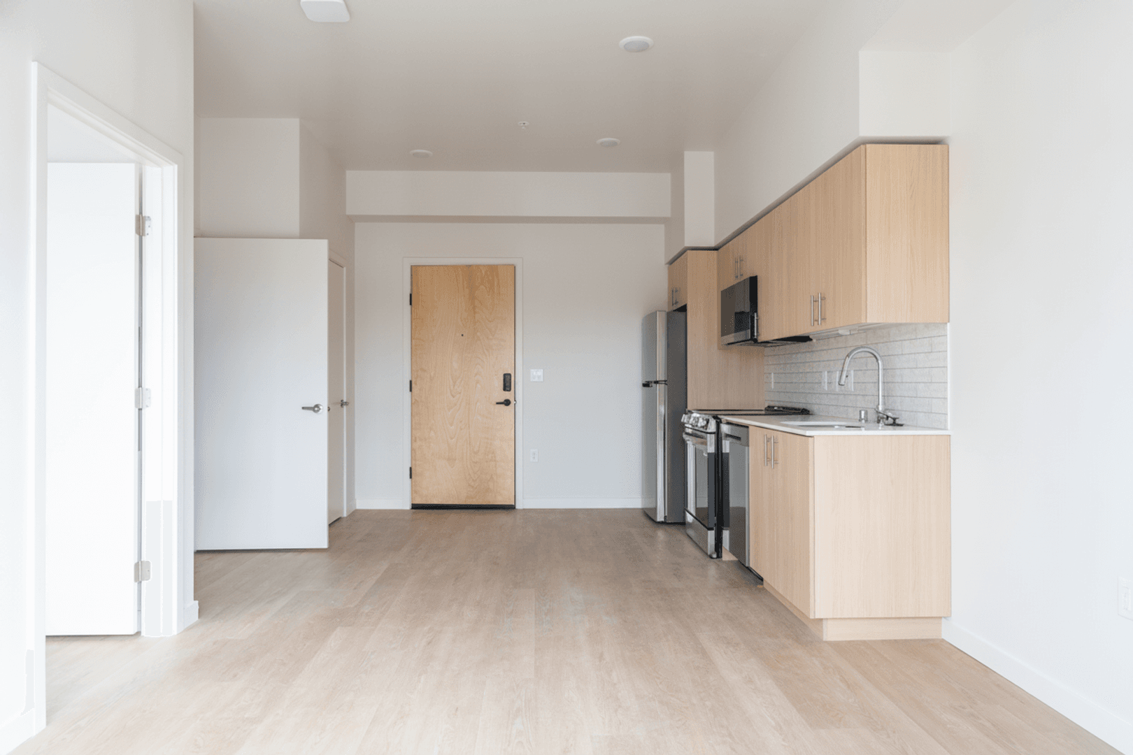Seattle Apartment: 2210 E Cherry St