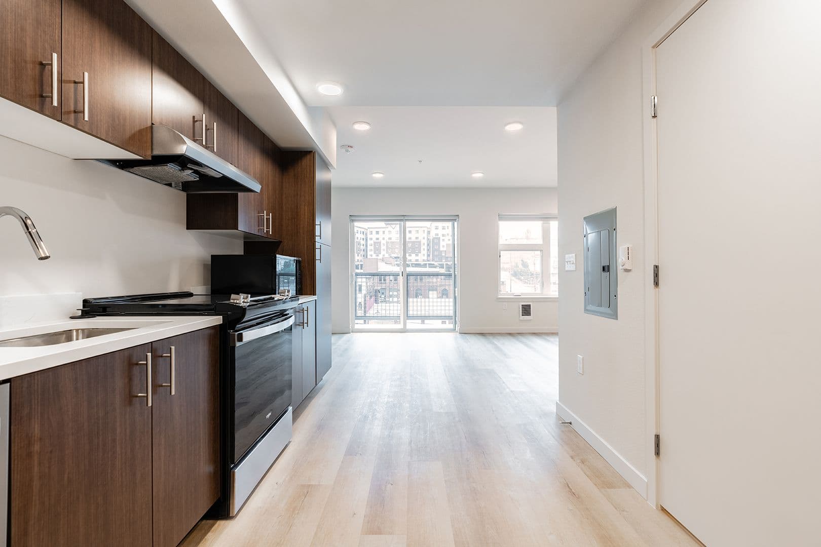 Tacoma Apartment: 2501 Commerce St