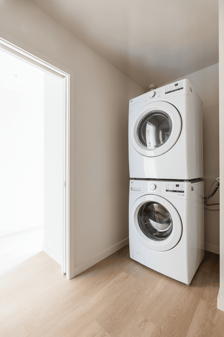 Seattle Apartment: 2210 E Cherry St