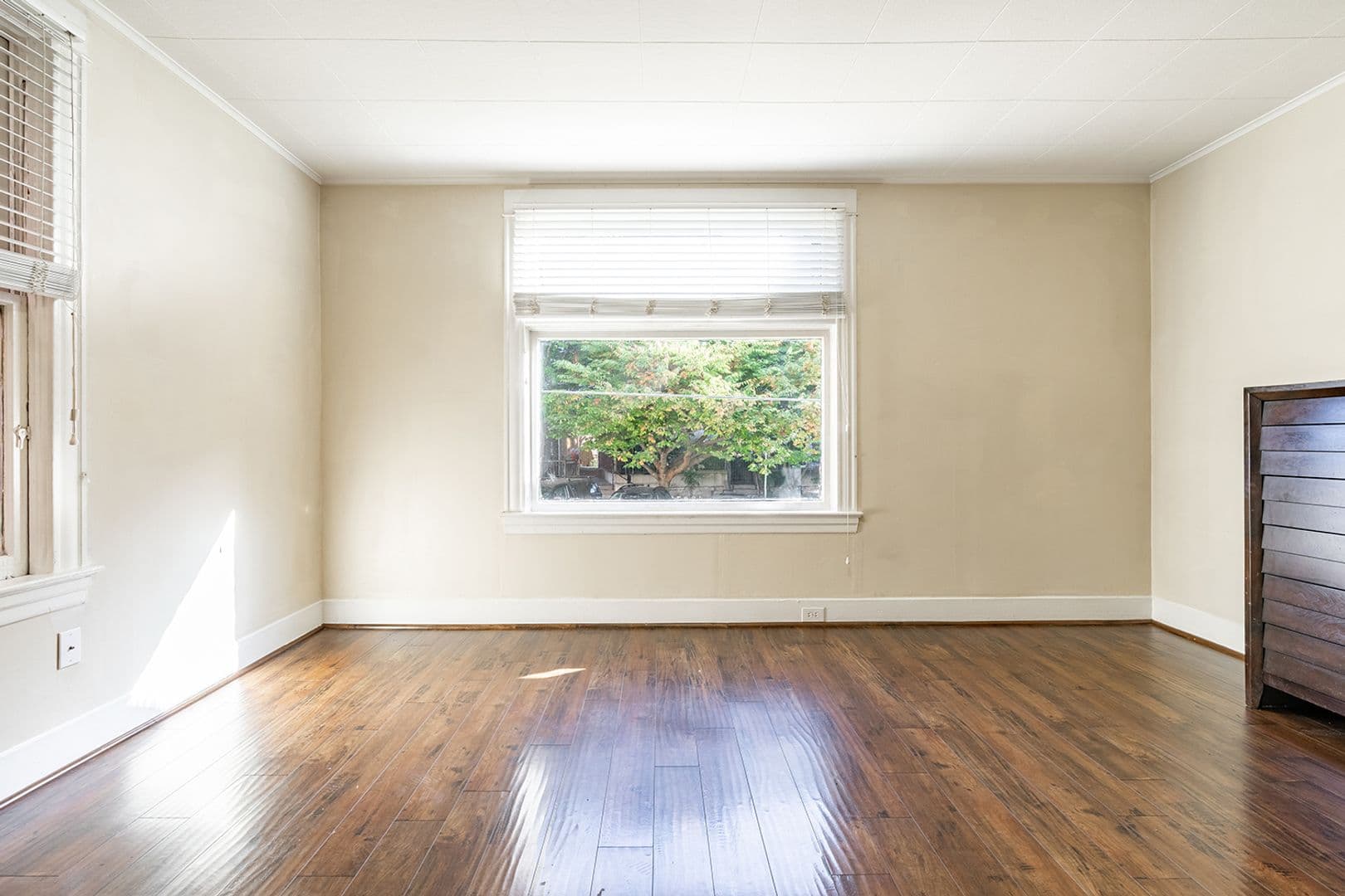 Seattle Apartment: 1627 Belmont Ave