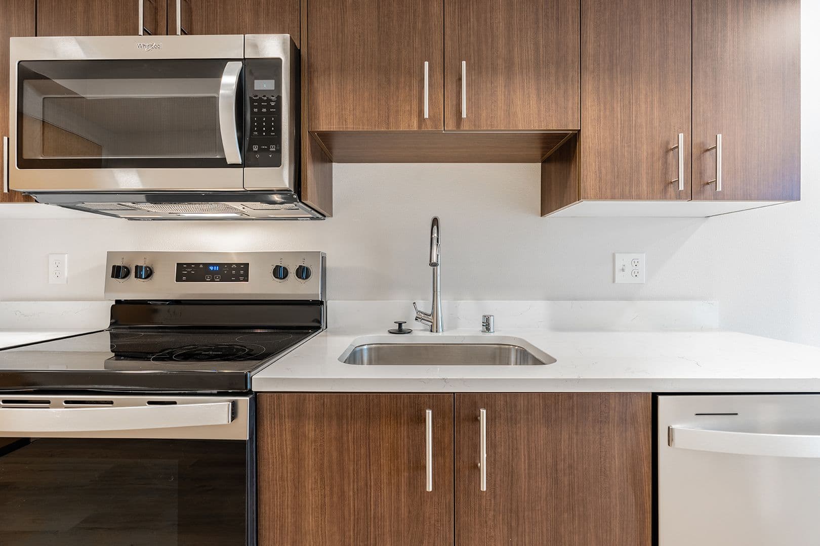 Tacoma Apartment: 2501 Commerce St
