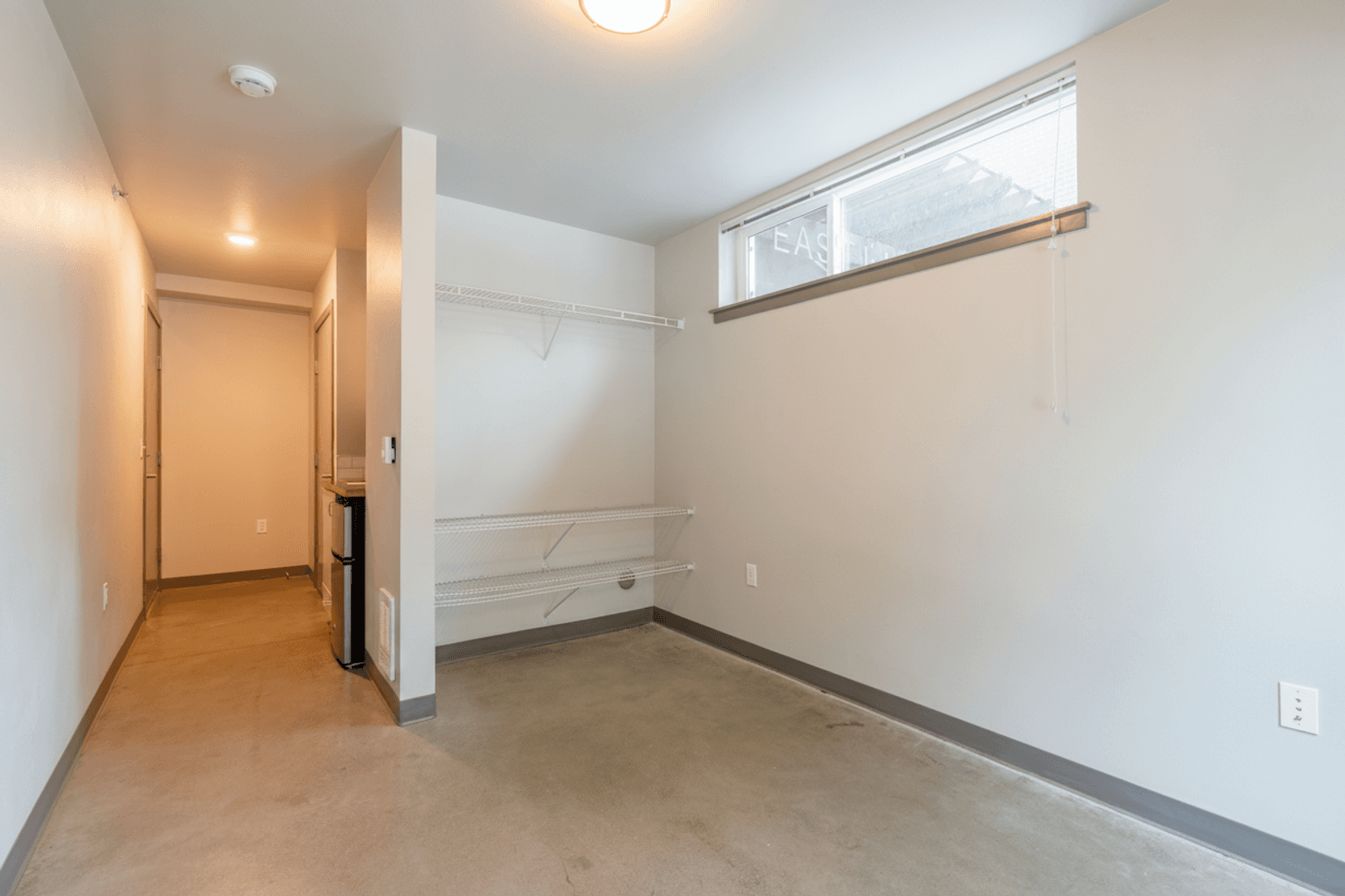 Seattle Apartment: 2820 Eastlake Ave E