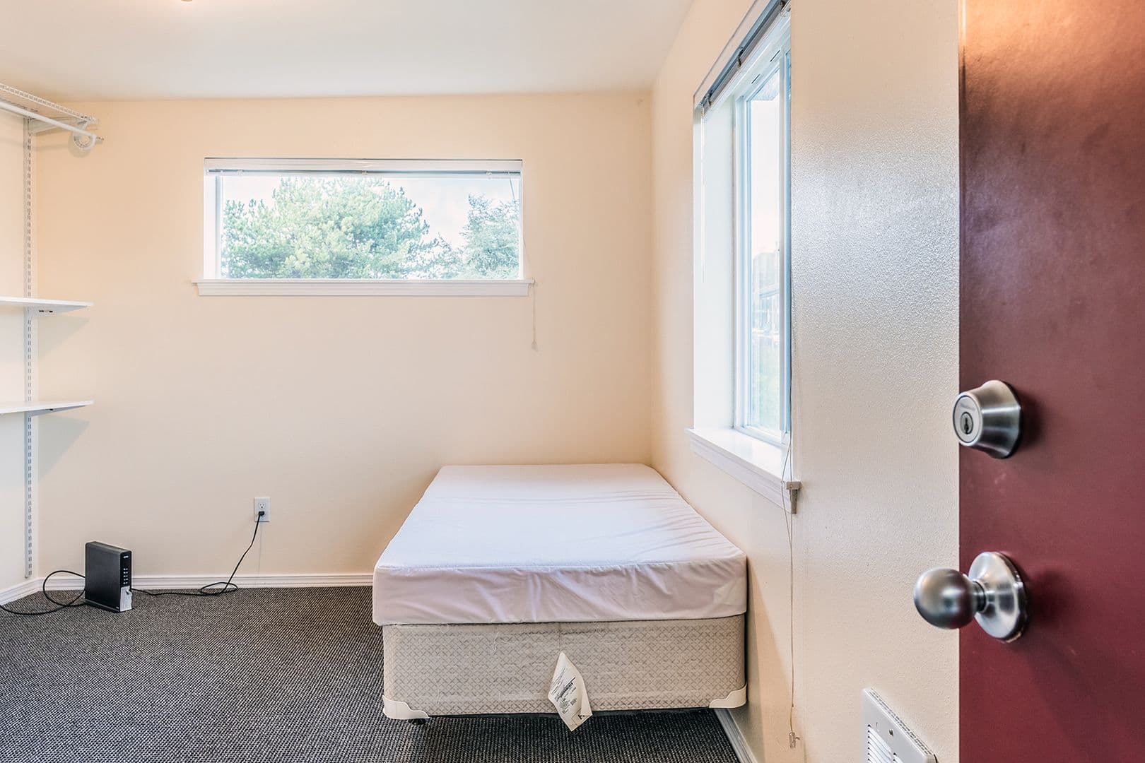 Seattle Apartment: 4309 7th Ave NE