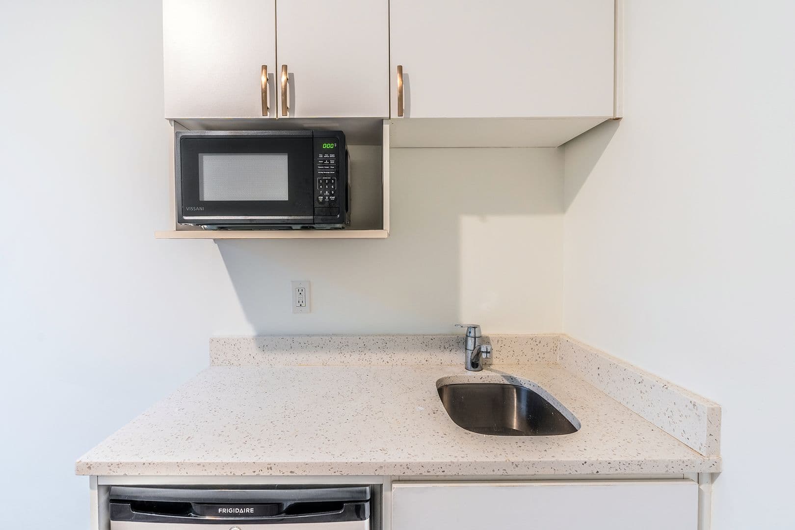 Seattle Apartment: 200 10th Ave E