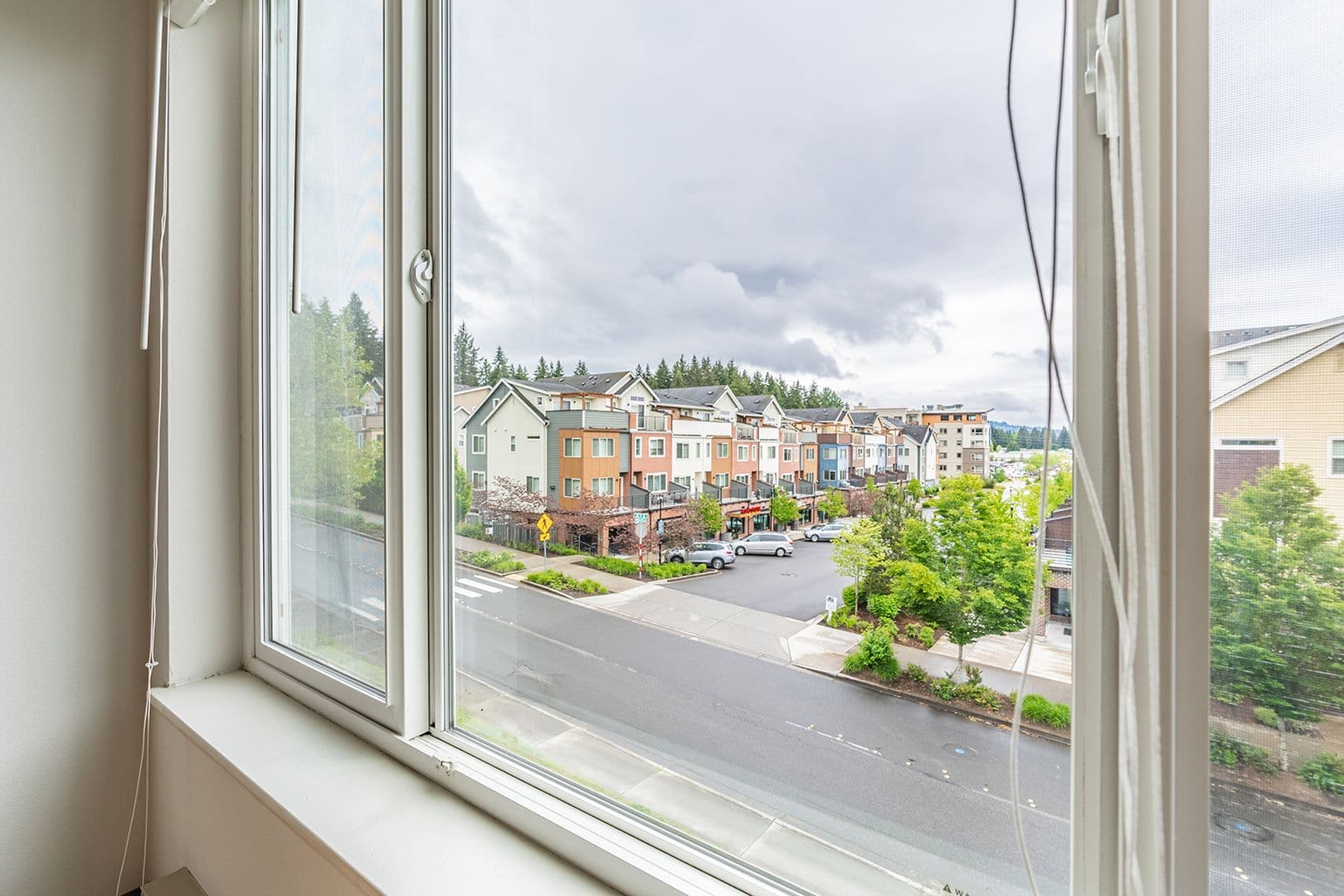 Bellevue Apartment: 15750 NE 15th Street