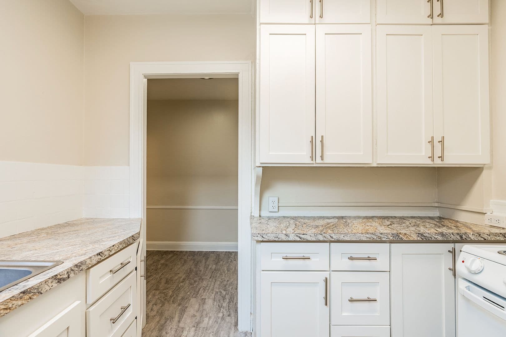 Seattle Apartment: 1330 Boren Ave