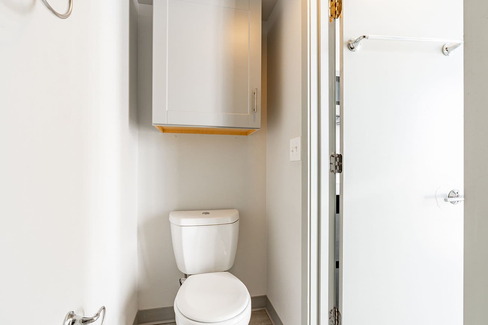 Seattle Apartment: 3266 SW Avalon Way