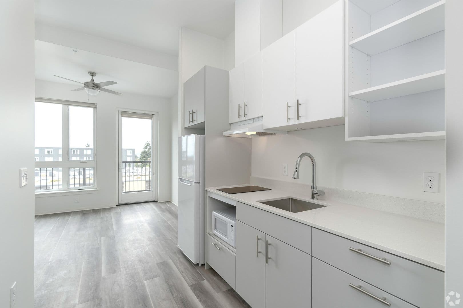Portland Apartment: 5460 N Interstate Ave