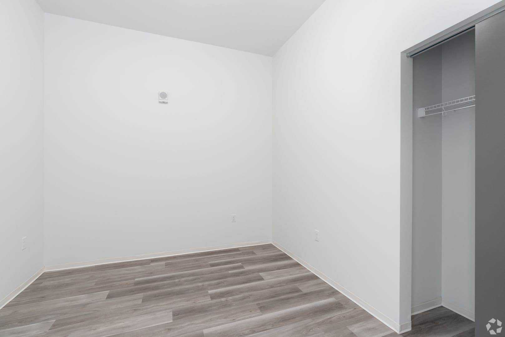 Portland Apartment: 5460 N Interstate Ave