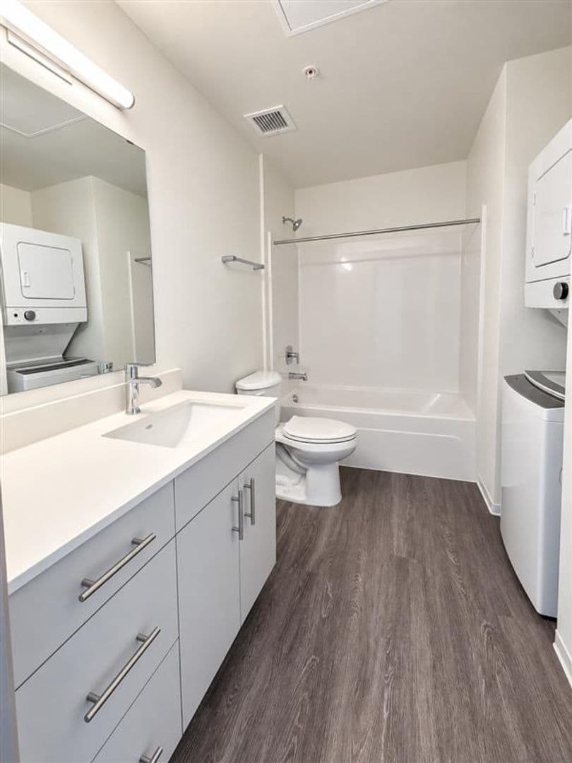 Spokane Apartment: 308 W 5th Ave
