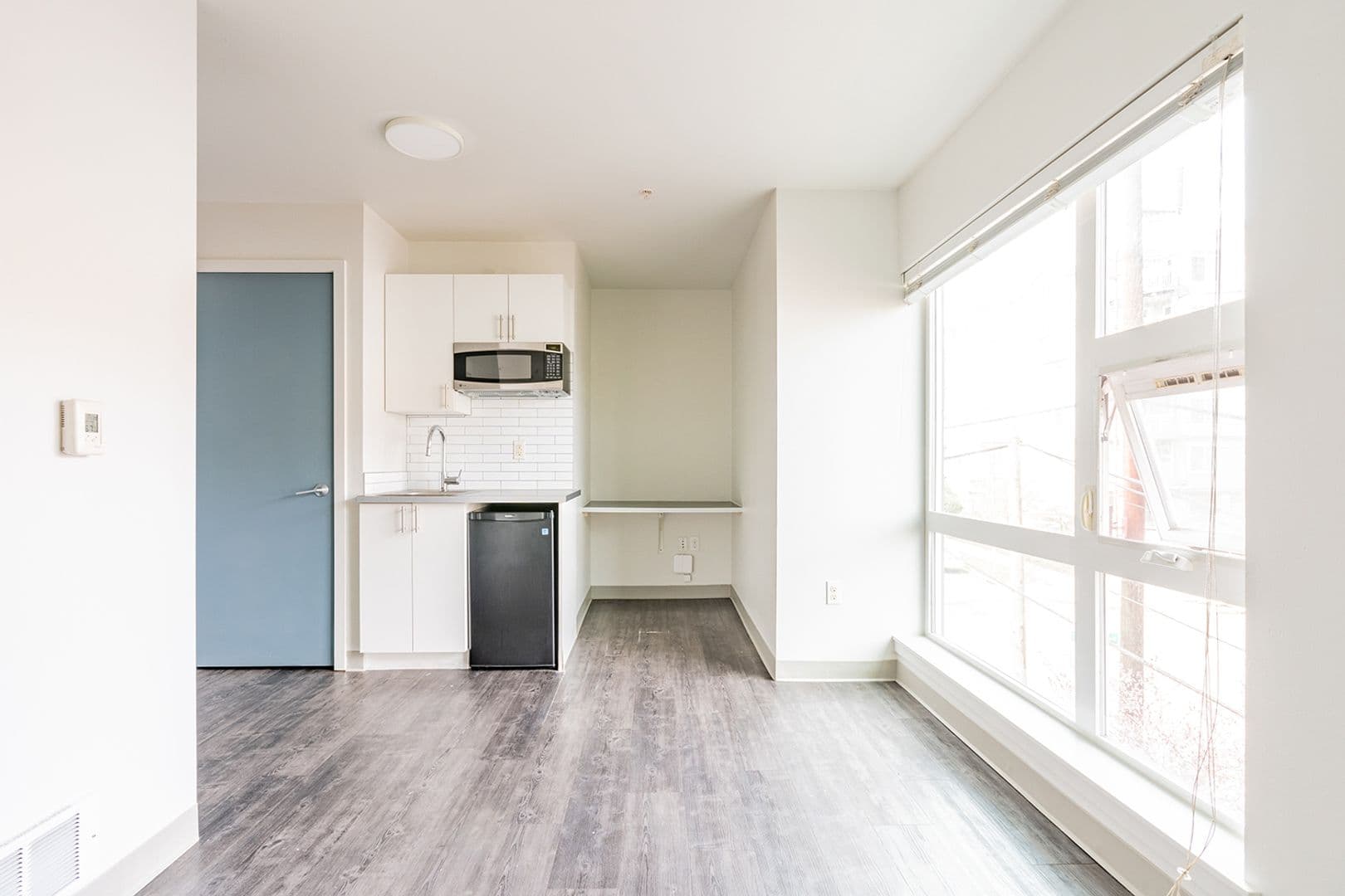 Seattle Apartment: 220 10th Ave