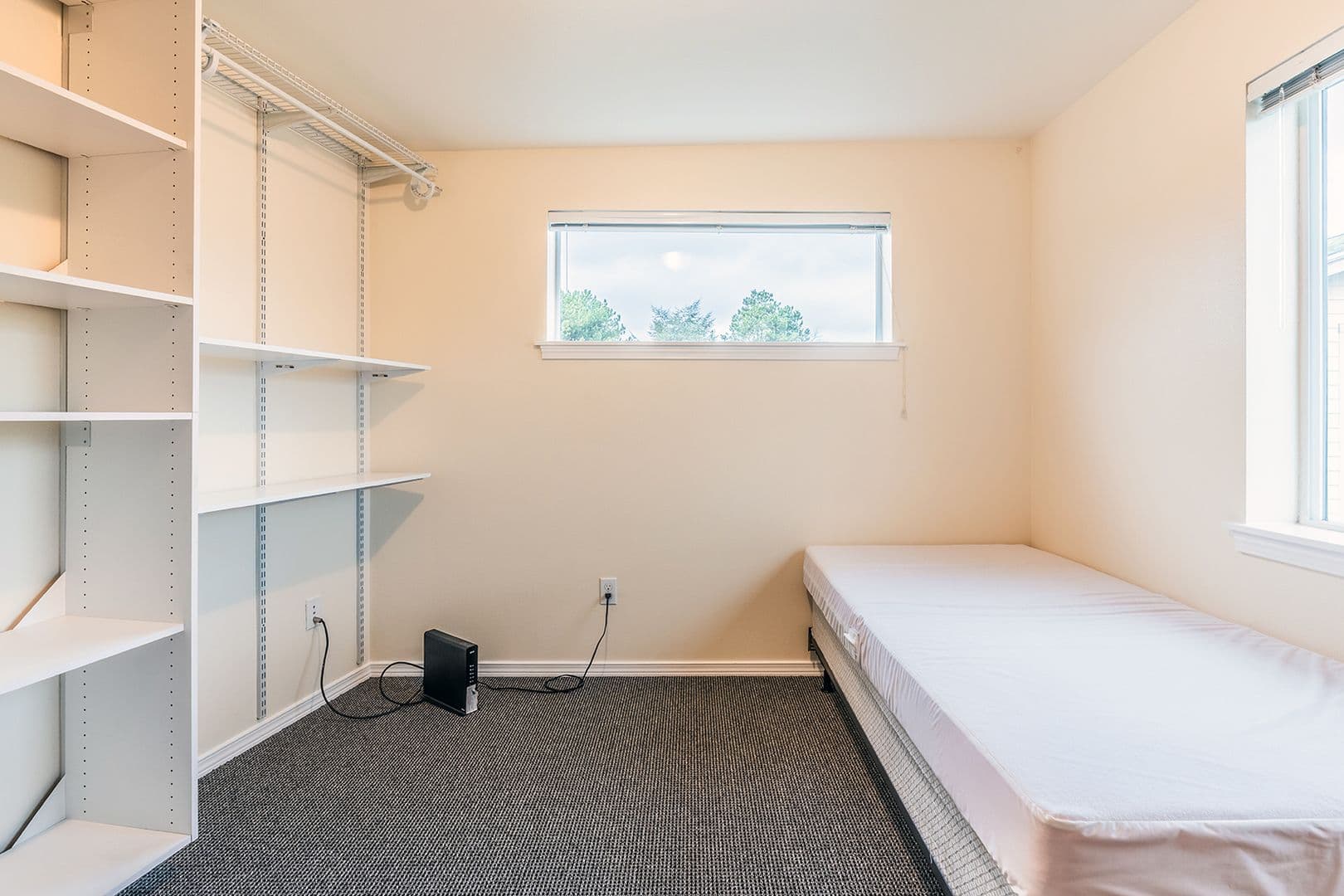 Seattle Apartment: 4309 7th Ave NE