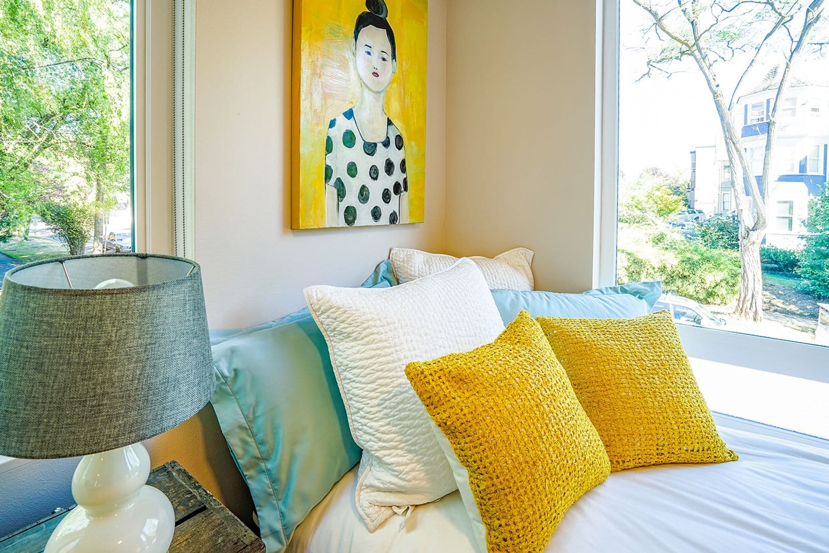 Seattle Apartment: 1519 E Spring St