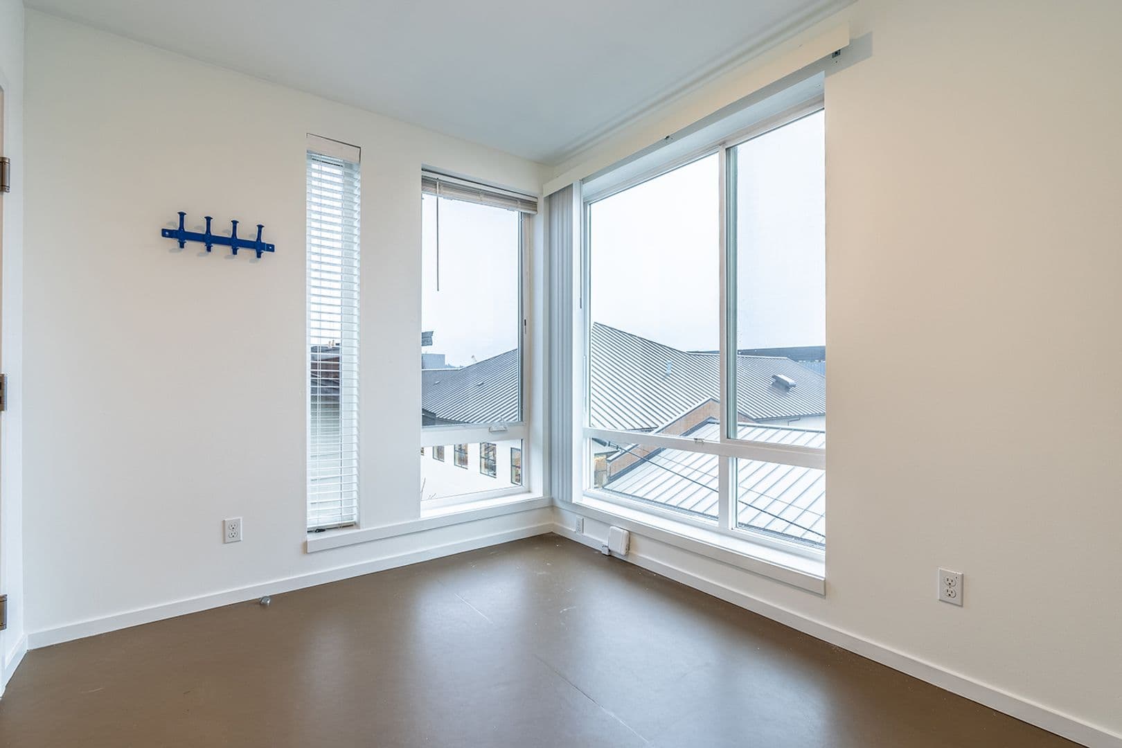 Seattle Apartment: 2651 NW 56th St