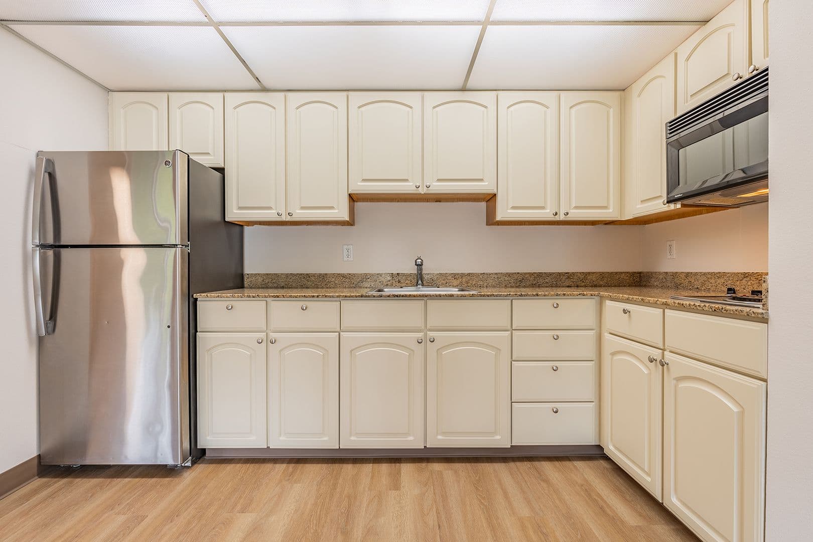 Bellevue Apartment: 15750 NE 15th Street