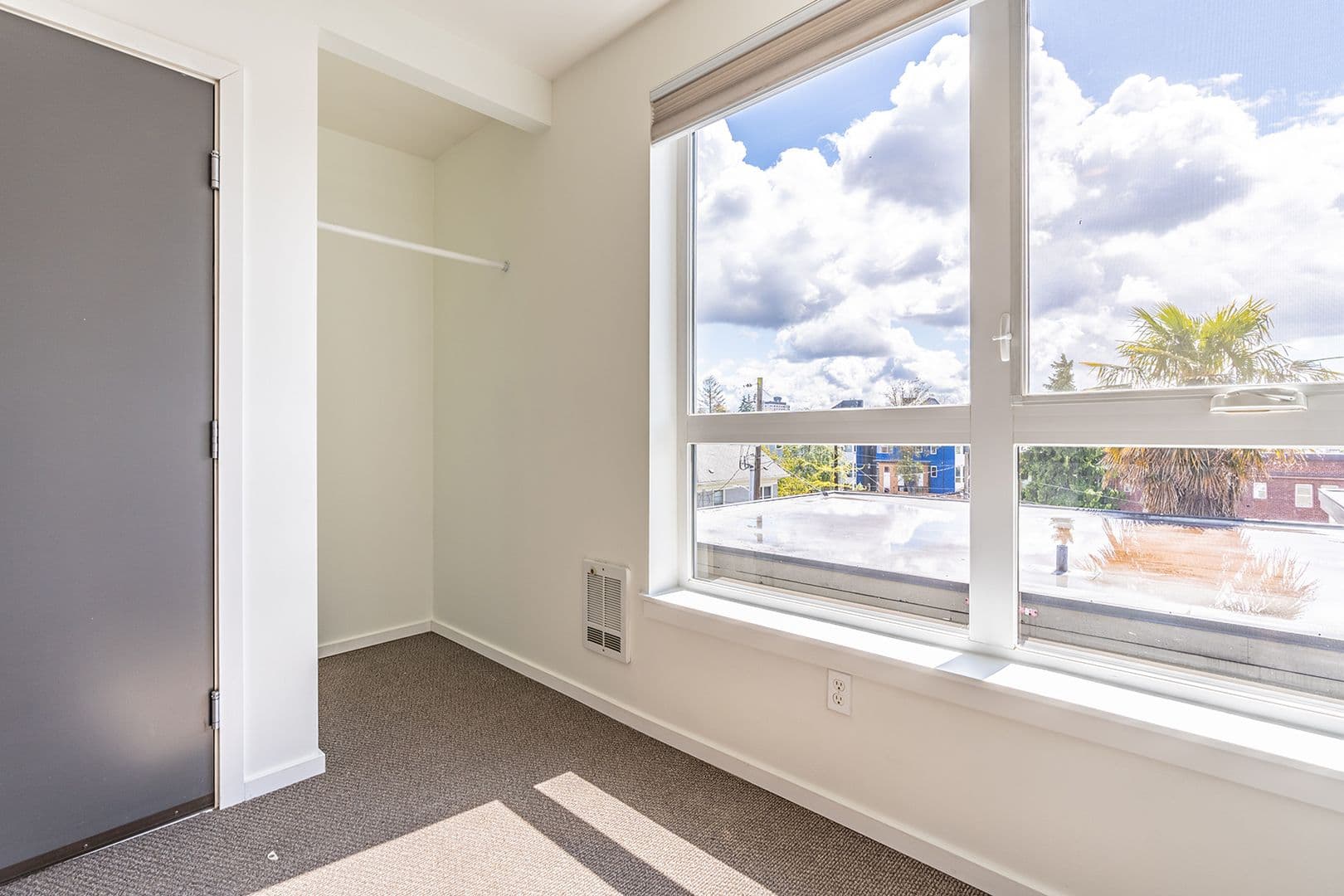 Seattle Apartment: 116 13th Ave East