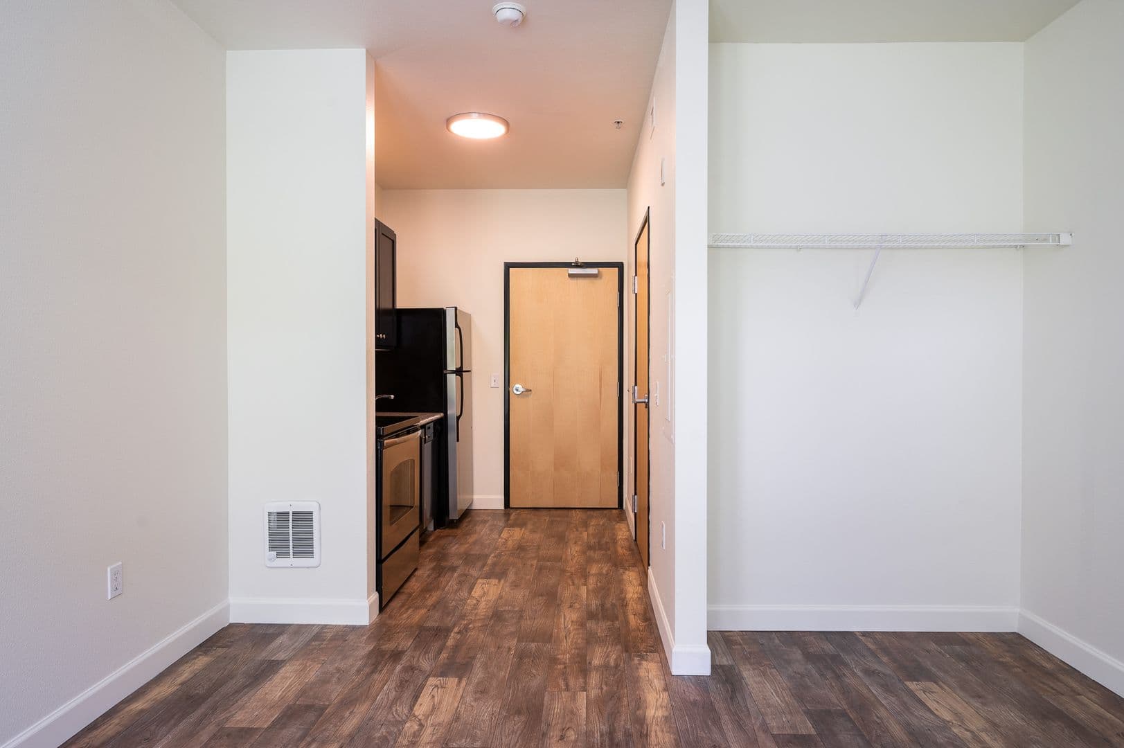 Portland Apartment: 1430 NW Pettygrove St