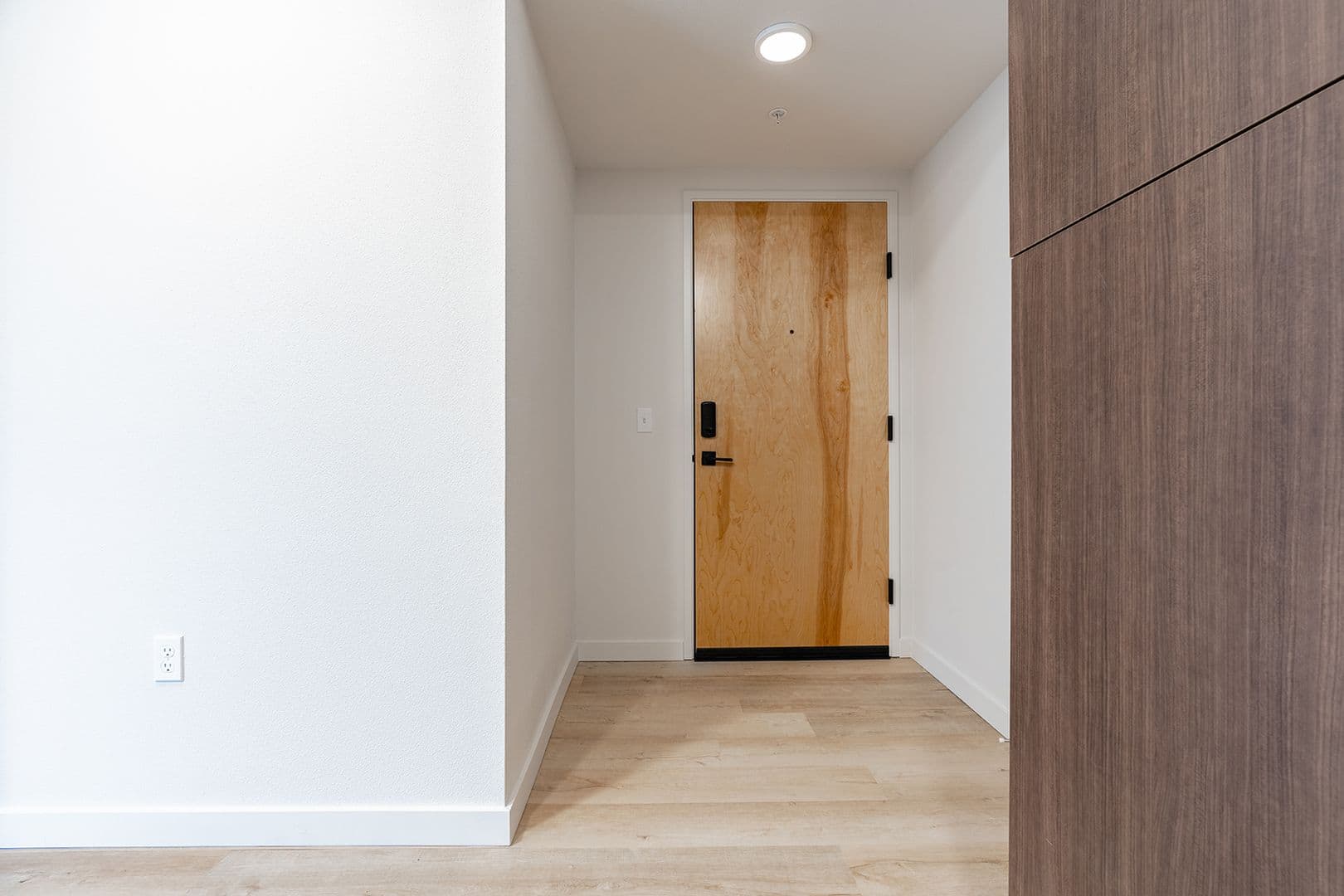 Tacoma Apartment: 2501 Commerce St