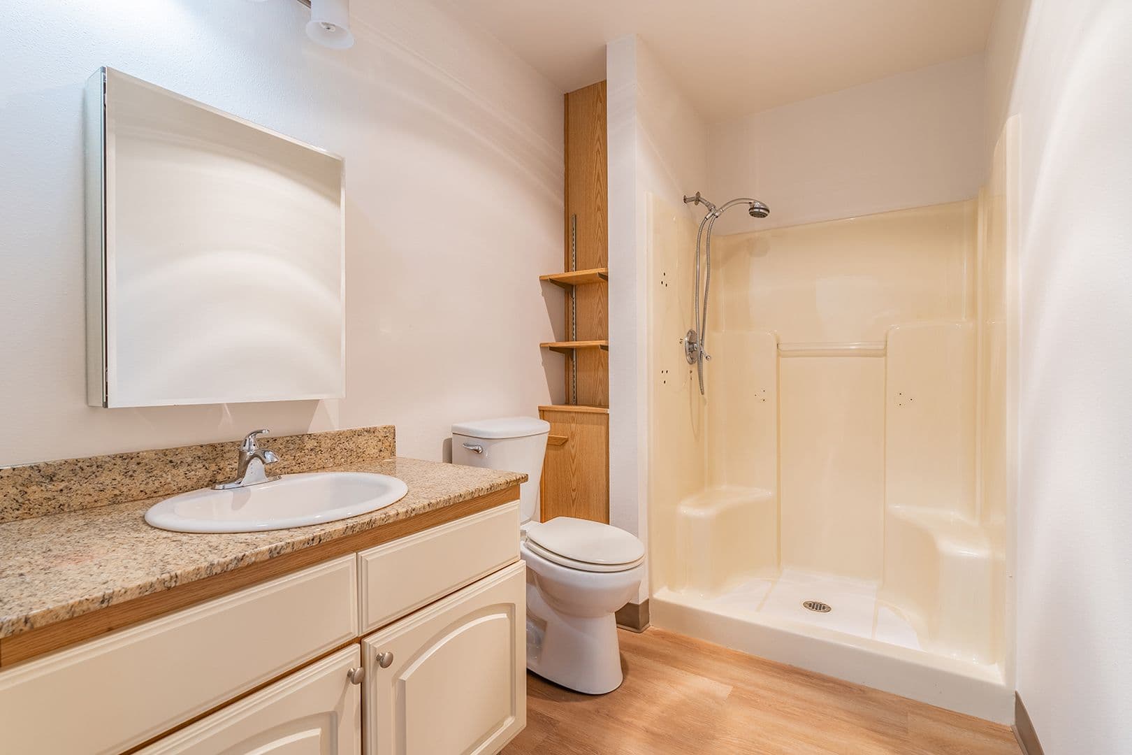 Bellevue Apartment: 15750 NE 15th Street