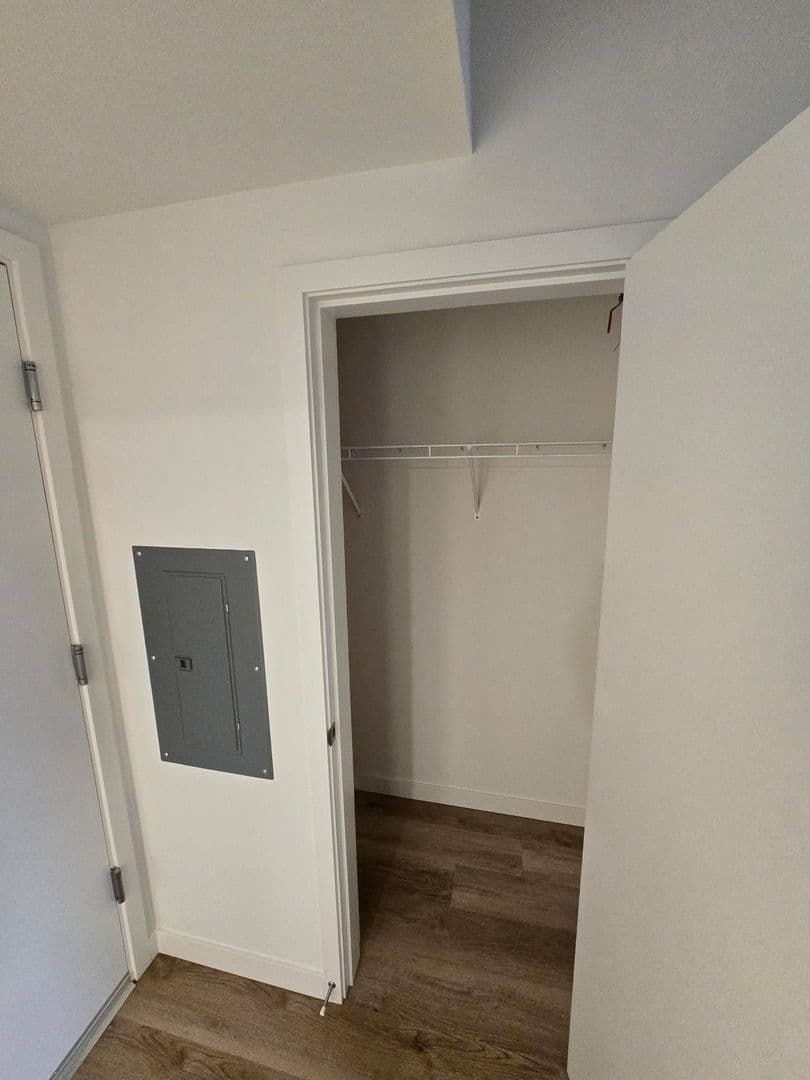 Seattle Apartment: 1323 E Union St