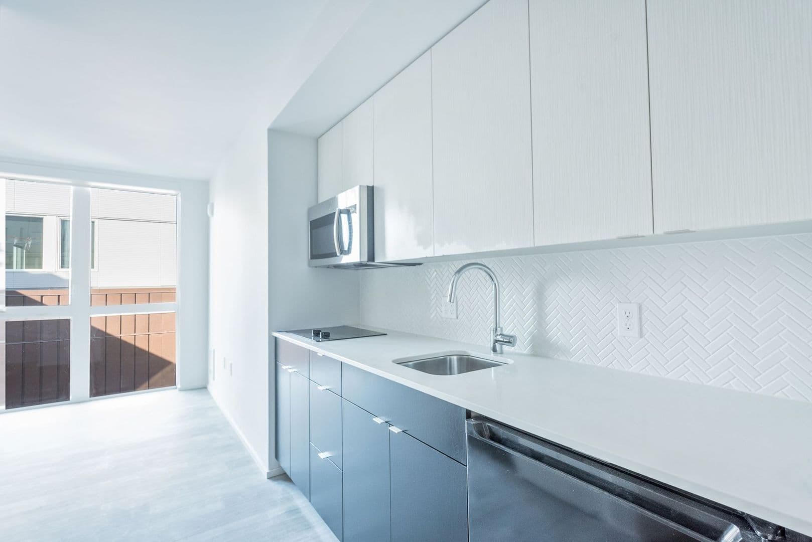 Seattle Apartment: 722 E Pike St