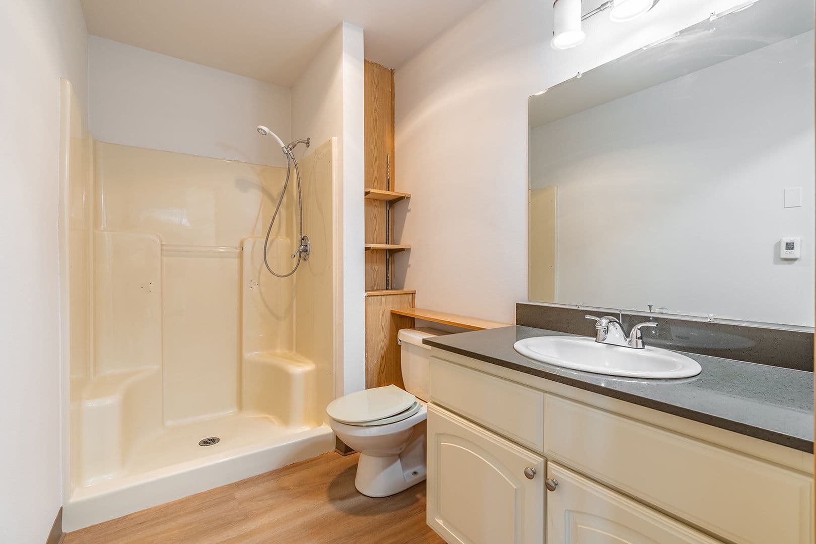 Bellevue Apartment: 15750 NE 15th Street