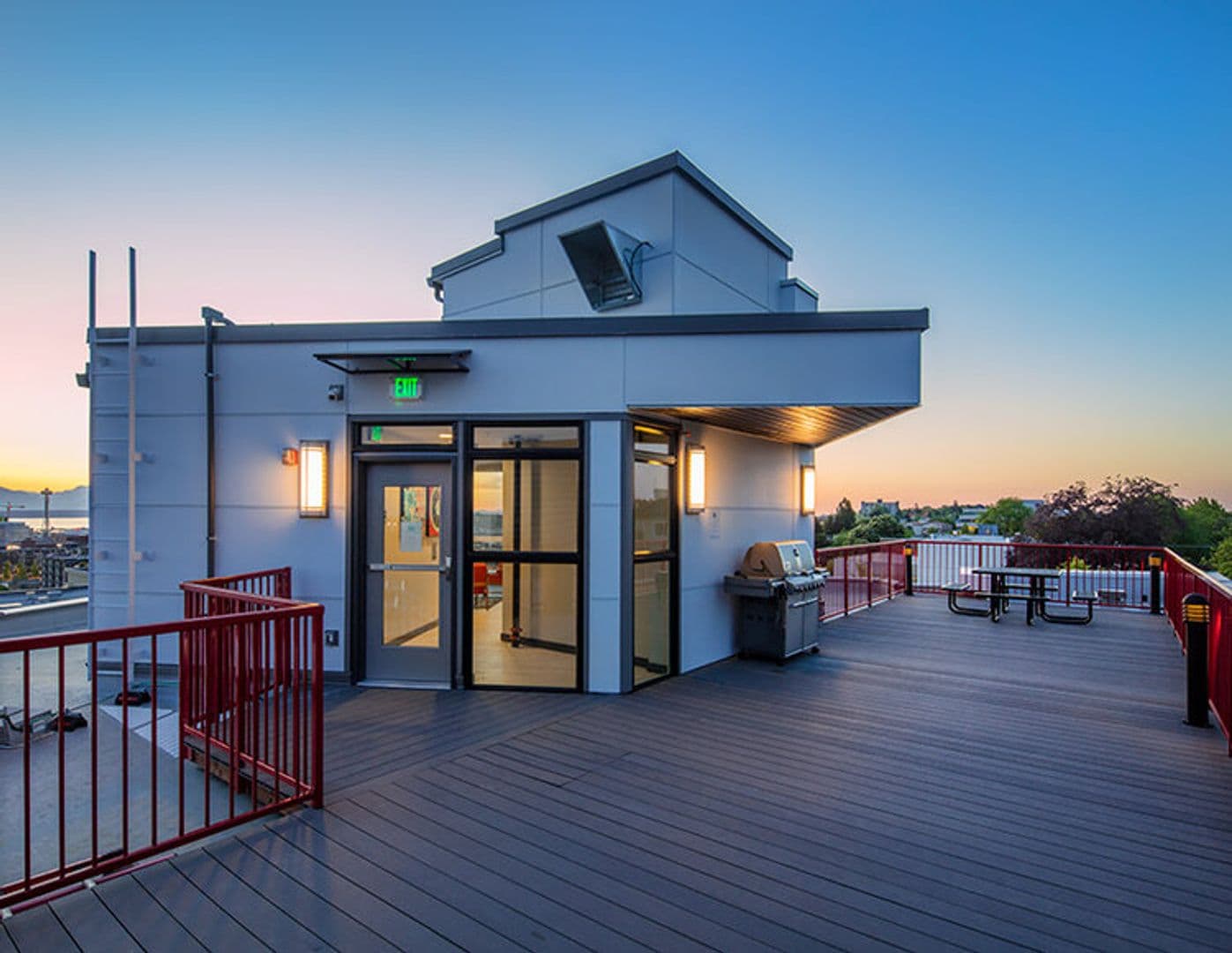 Seattle Apartment: 1523 E Madison St
