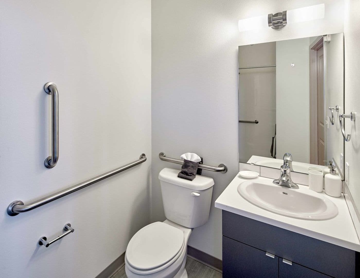 Seattle Apartment: 3028 1st Ave